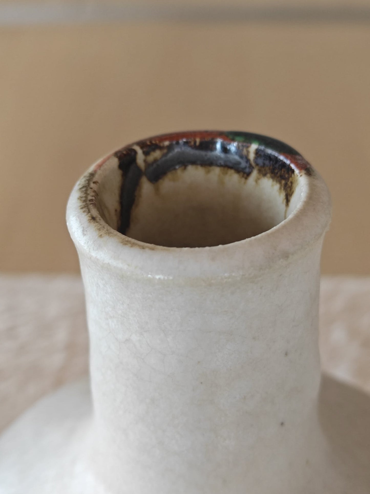White Ceramic Vase by Fujimoto Akira