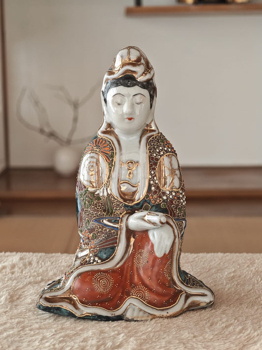 Kutani Colour Guan Yin