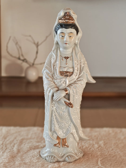 Kutani White Guan Yin