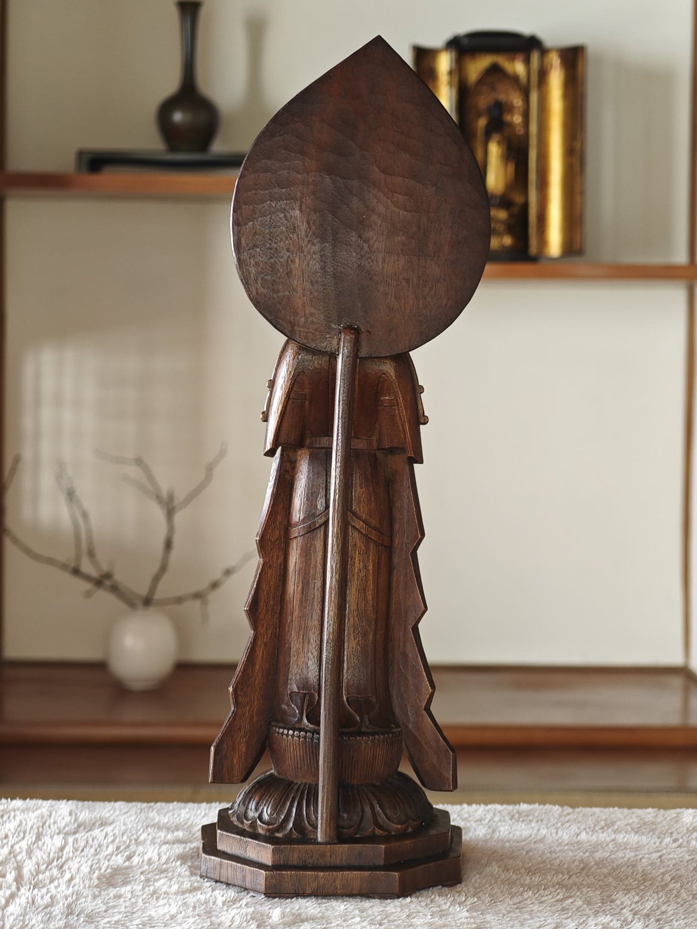 Wood Guan Yin by Honda Akihiko