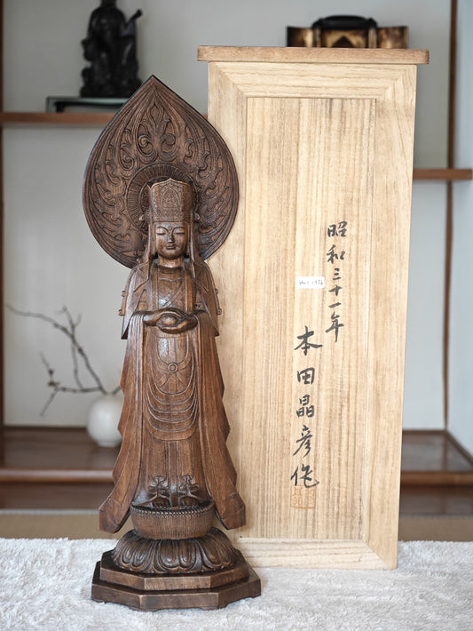 Wood Guan Yin by Honda Akihiko
