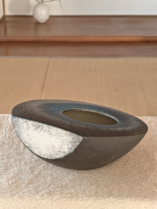 Ceramic Ikebana Vase from Bunbudo