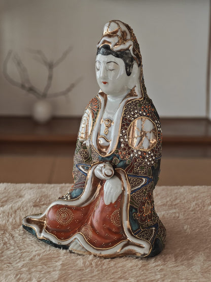 Kutani Colour Guan Yin