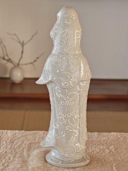 Kutani White Guan Yin