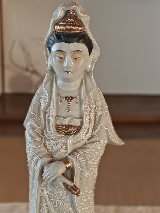 Kutani White Guan Yin