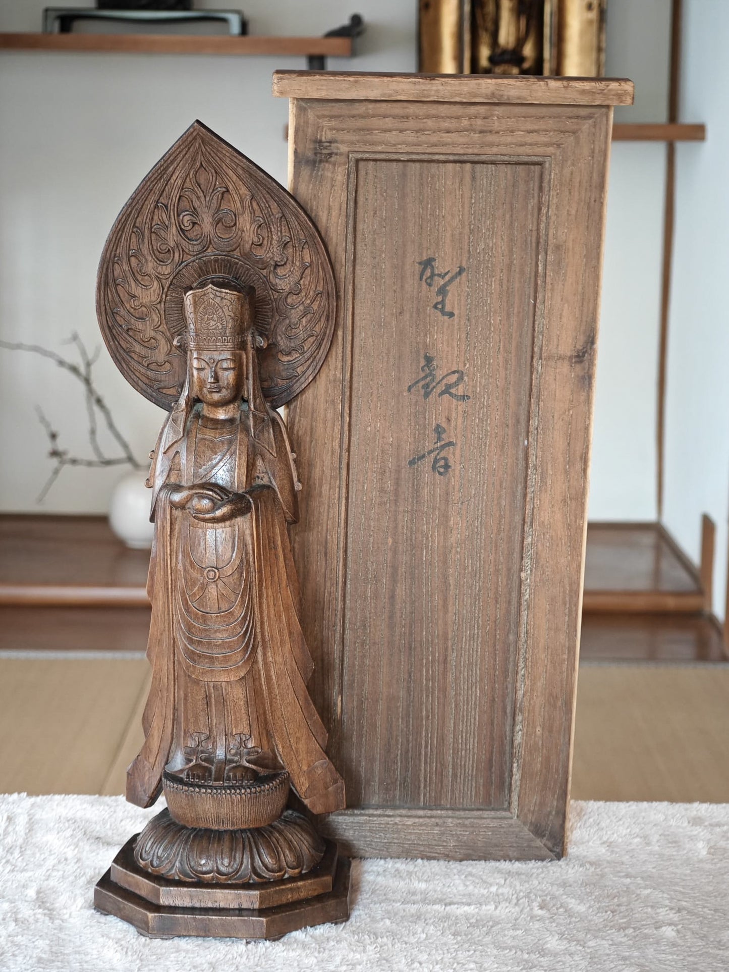 Wood Guan Yin by Honda Akihiko